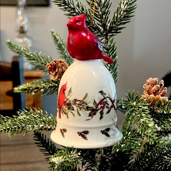 Badcock Home Furniture Other - Festive Red Cardinal Holiday Ornament/Bell